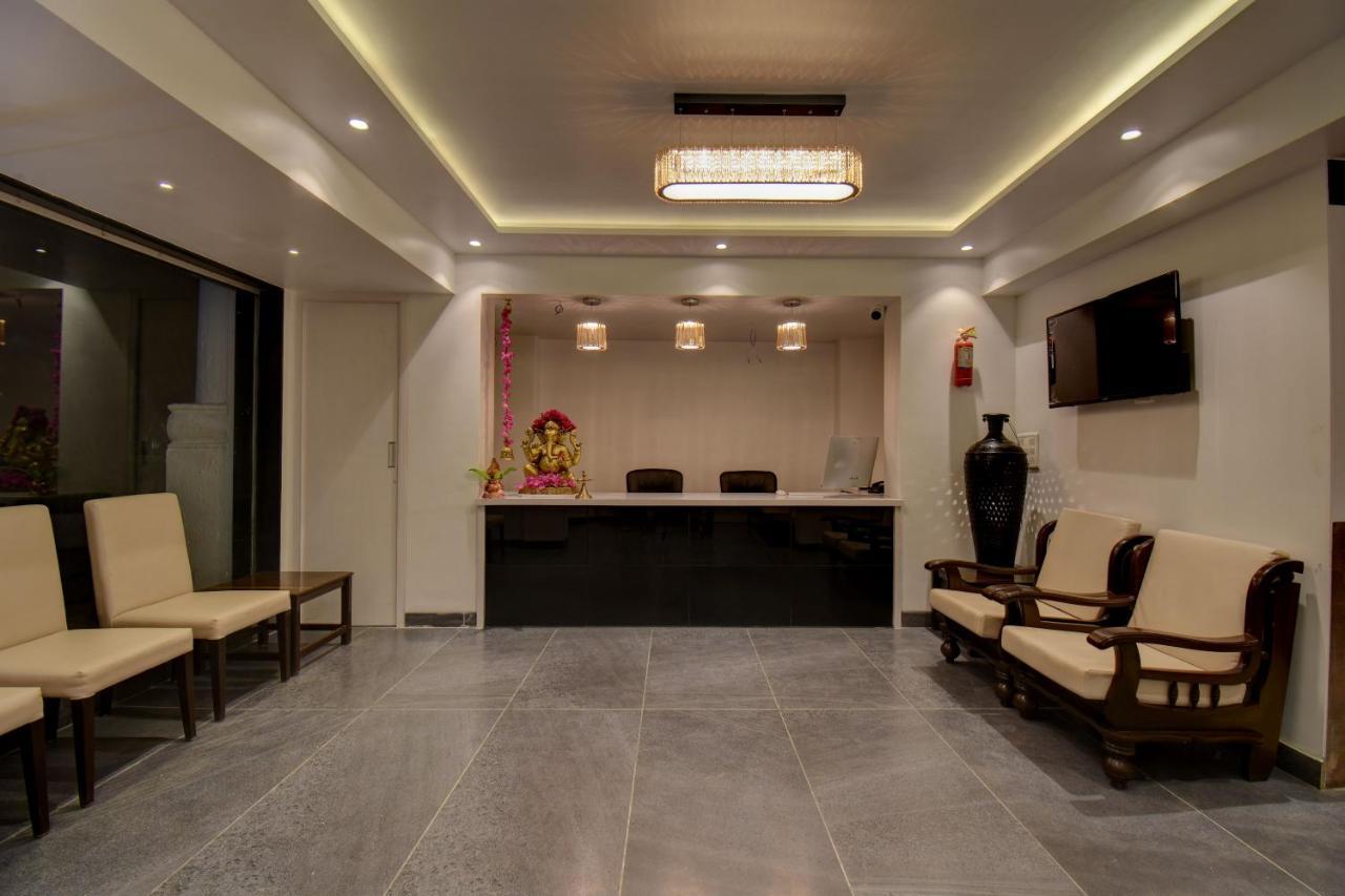 Elite Hotel Лонавала Экстерьер фото