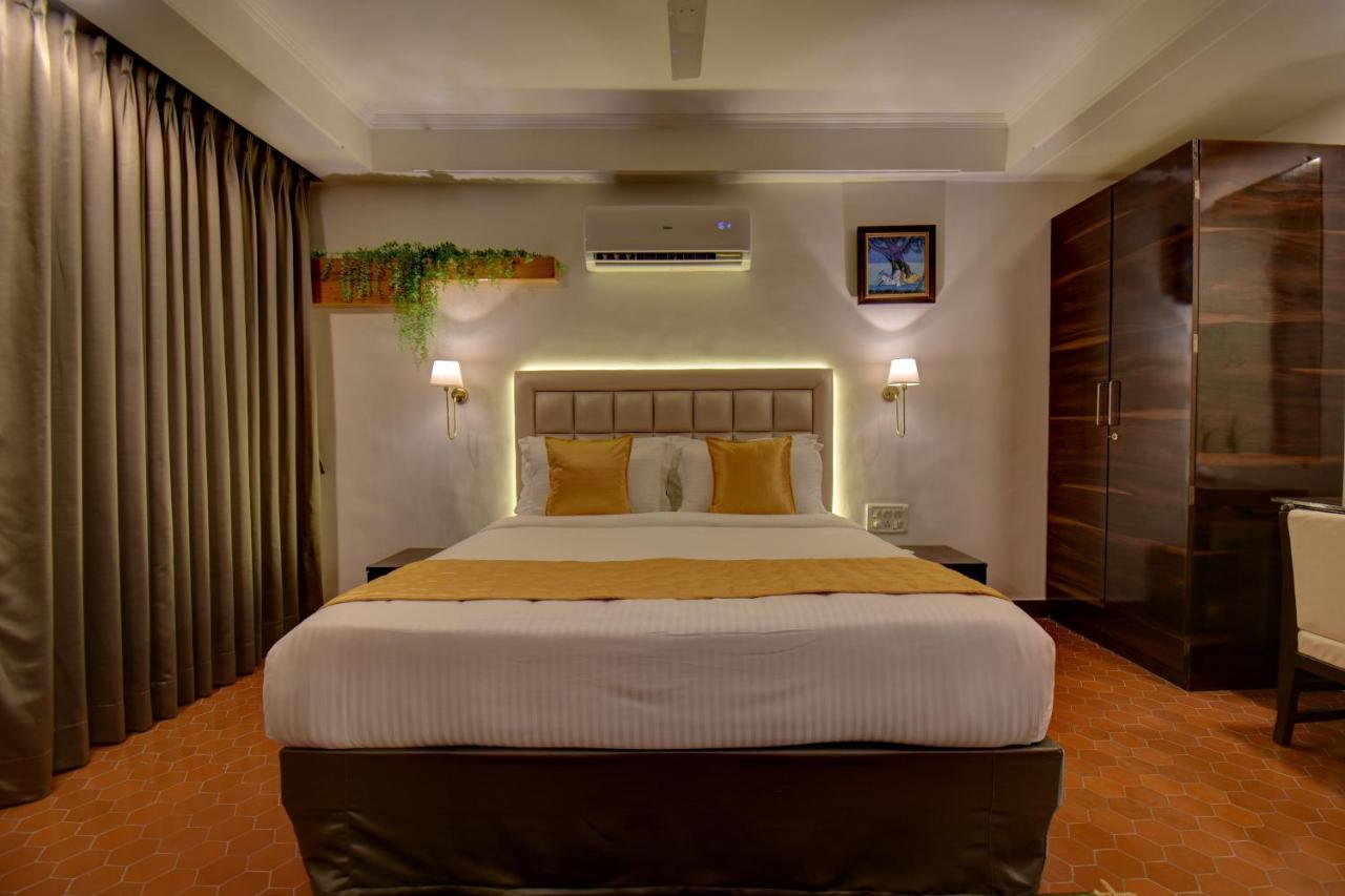 Elite Hotel Лонавала Экстерьер фото