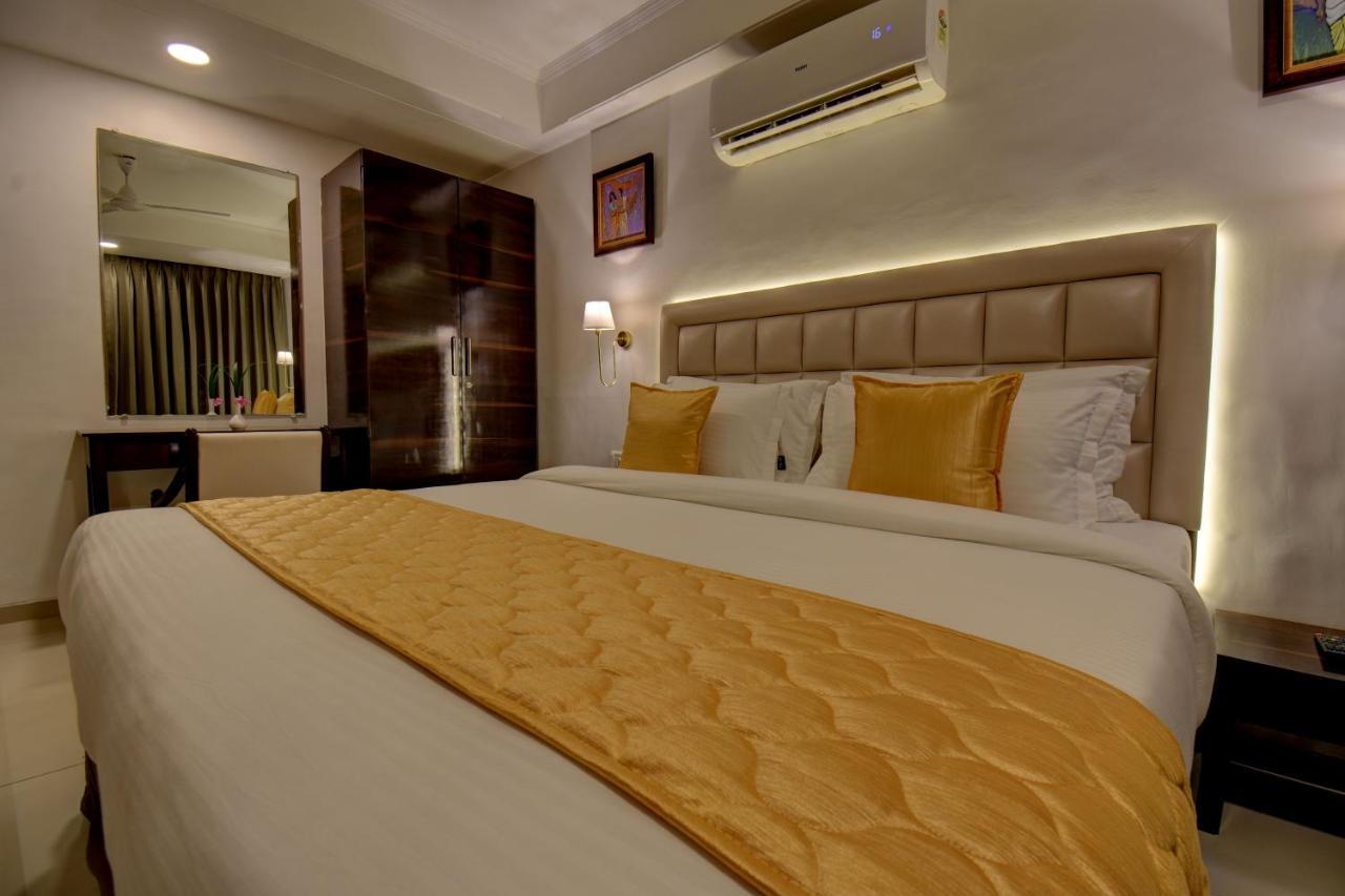 Elite Hotel Лонавала Экстерьер фото