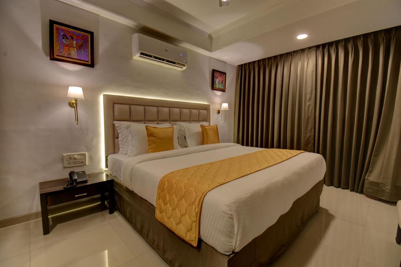 Elite Hotel Лонавала Экстерьер фото