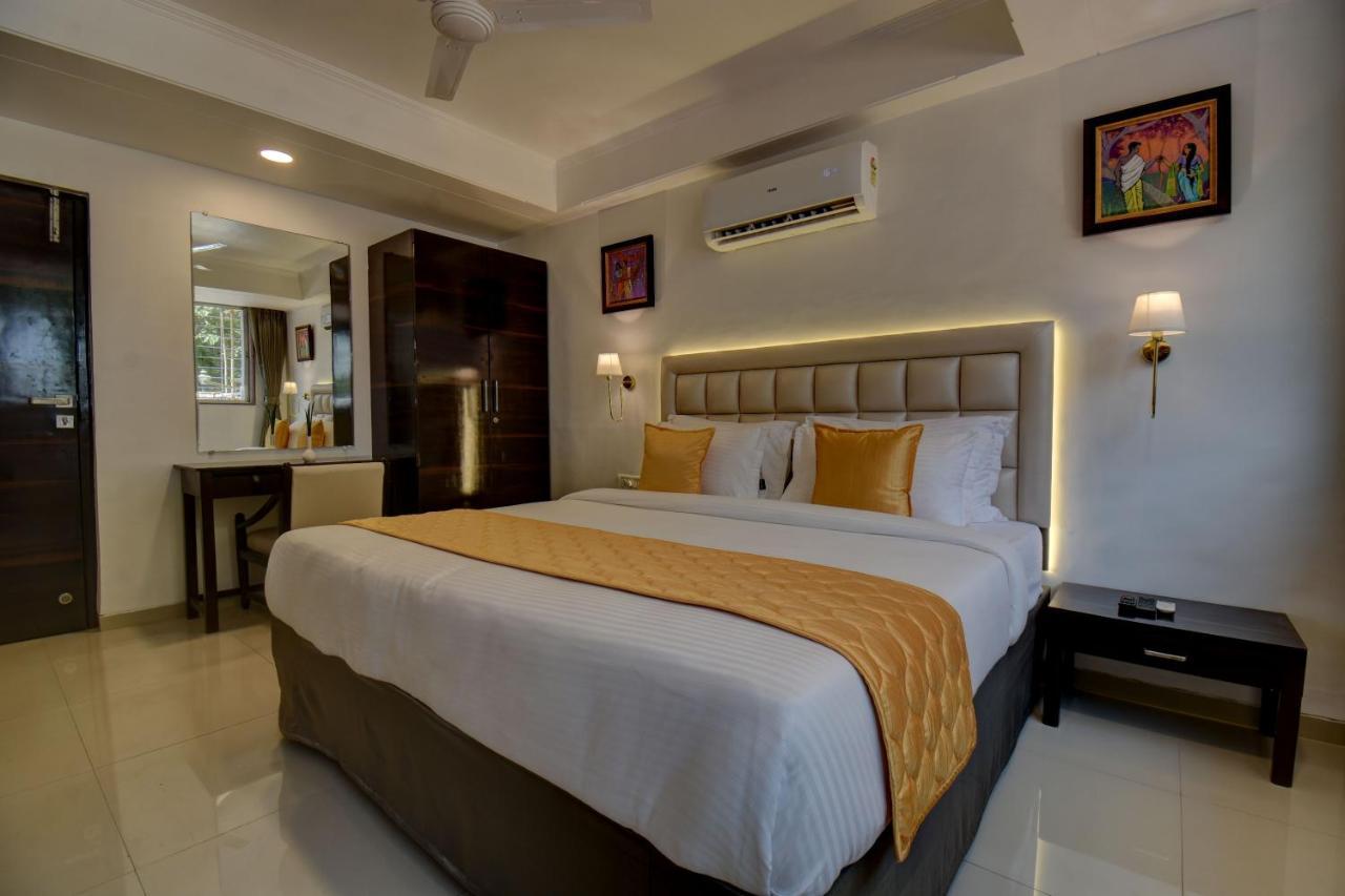 Elite Hotel Лонавала Экстерьер фото