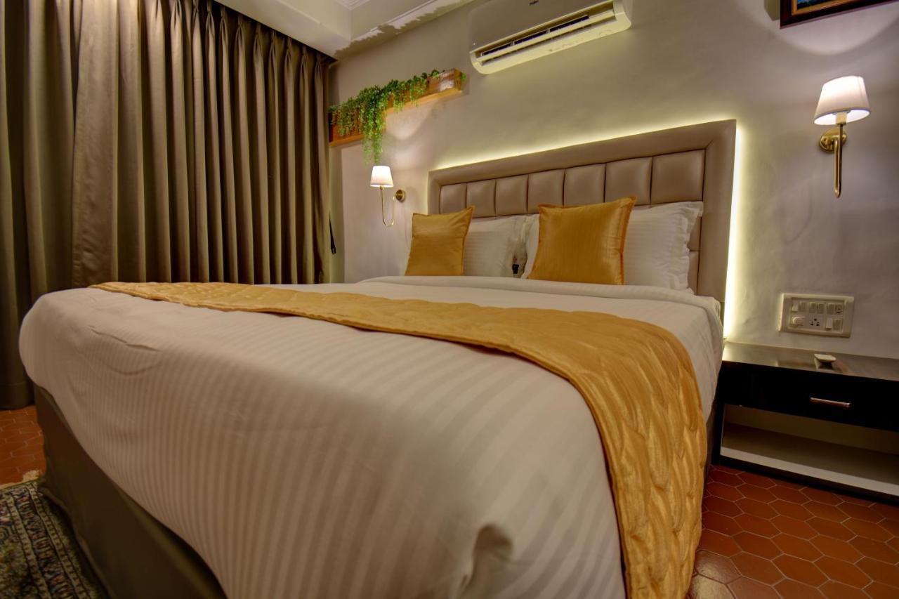 Elite Hotel Лонавала Экстерьер фото