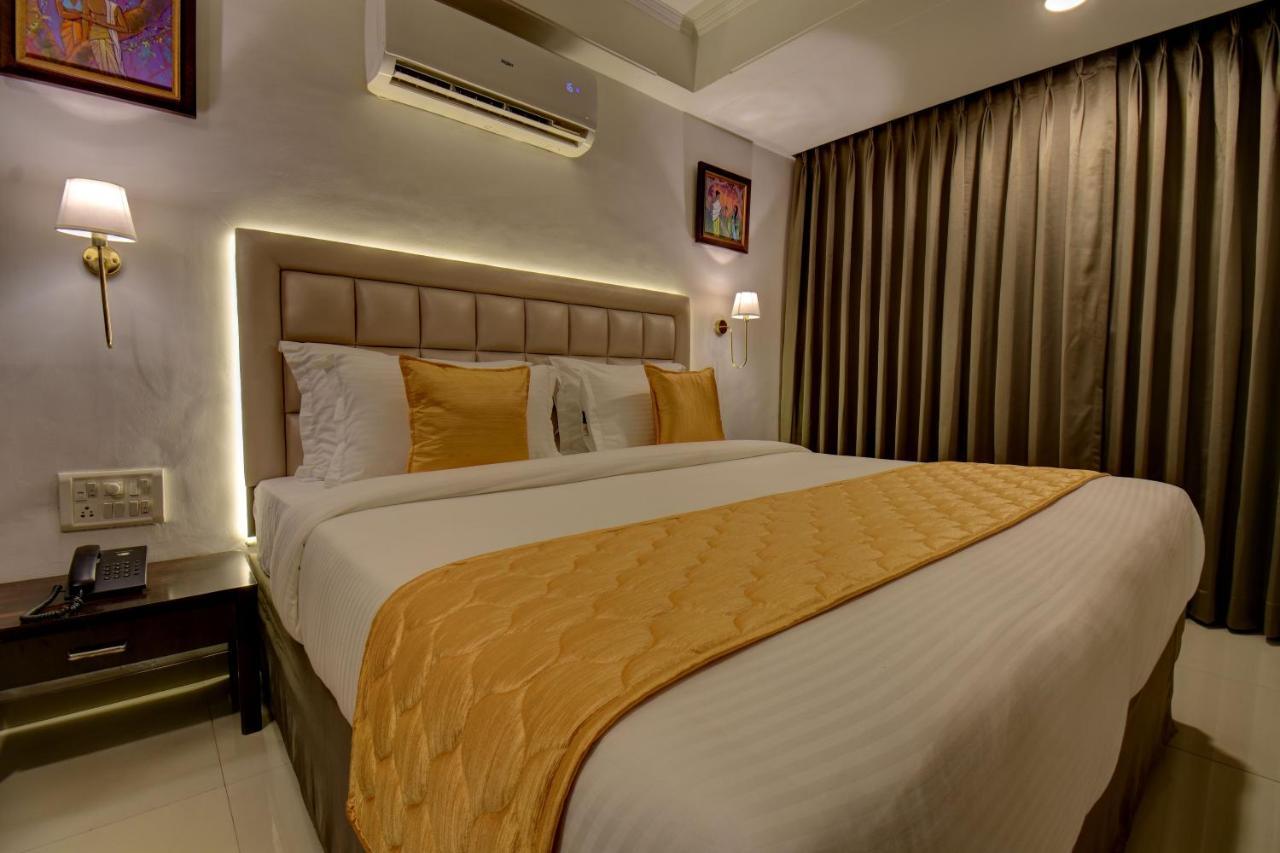 Elite Hotel Лонавала Экстерьер фото